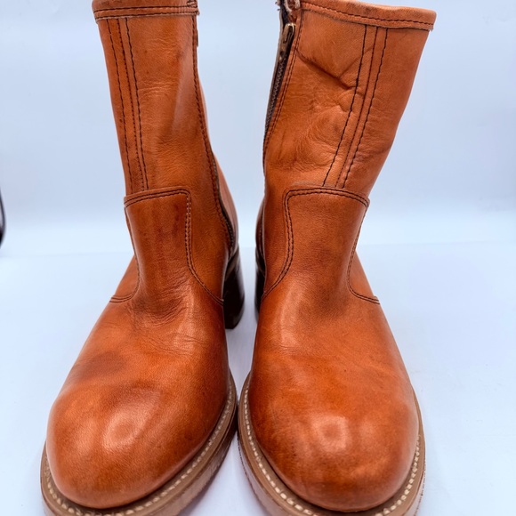 Dandelie Women's Tan Leather Ankle Boots - Picture 3 of 13